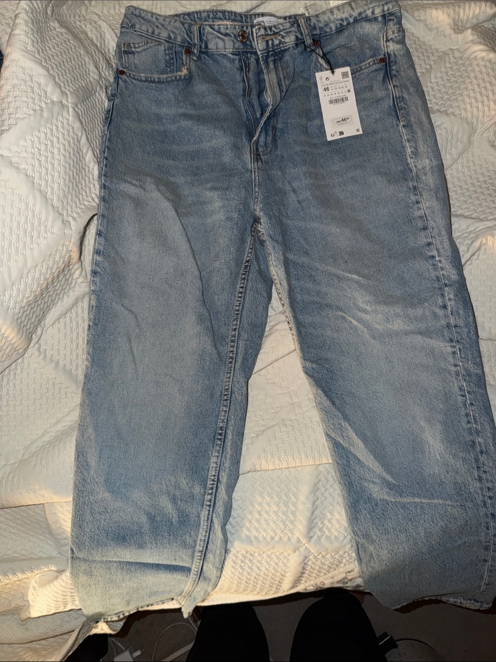 Zara Light Wash Relaxed Women’s Jeans